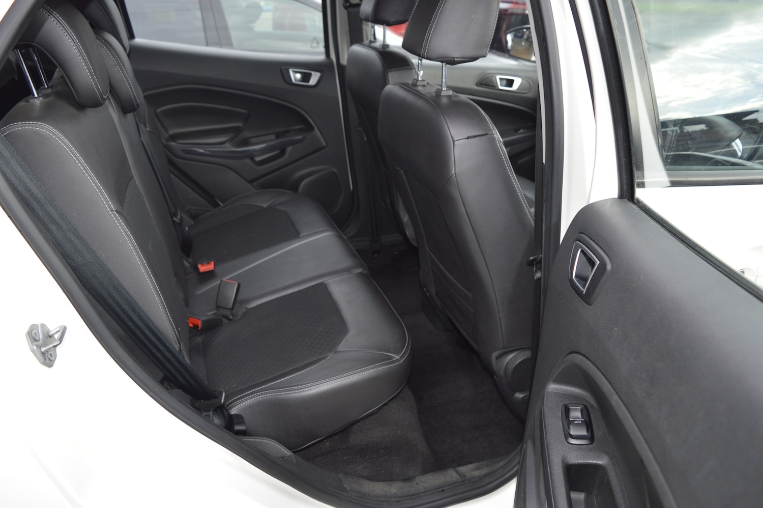 Used Ford Ecosport 2017 for sale - 77104103: Photo 12