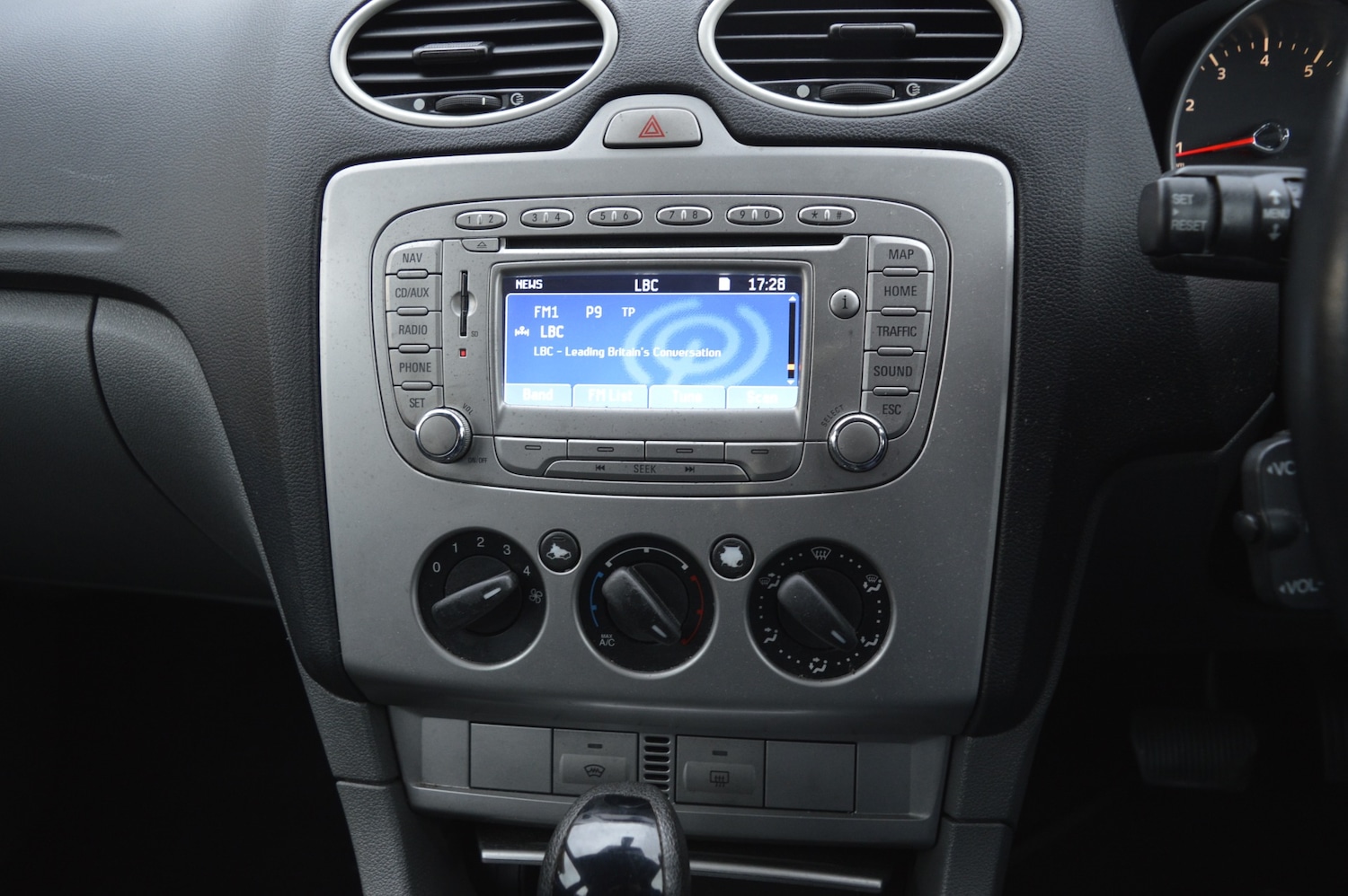 Used Ford Focus 2011 for sale - 77651519: Photo 17