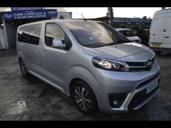 2019 (19) - 2.0D 180 Family Medium 5dr 2019 AUTOMATIC ONE OWNER EURO 6 ULEZ 8 SEATS