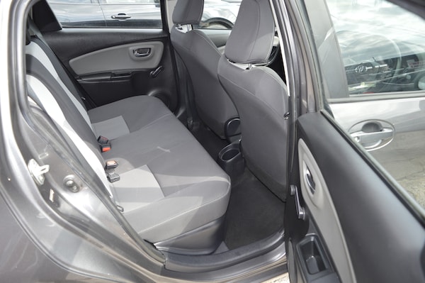 Used Toyota Yaris 2018 for sale - 75663027: Photo 12