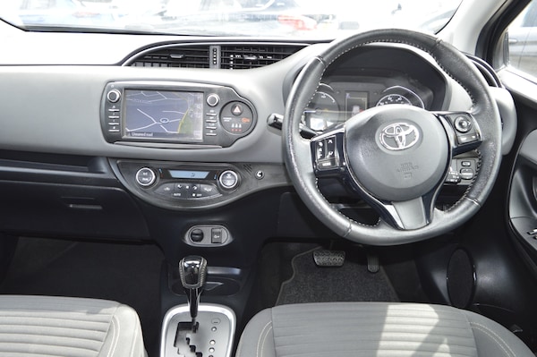 Used Toyota Yaris 2018 for sale - 75663027: Photo 13