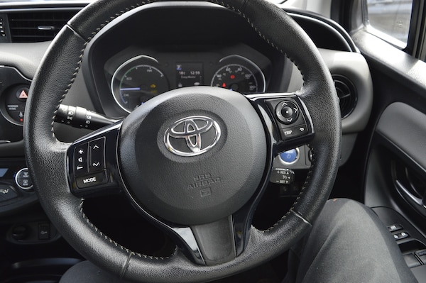 Used Toyota Yaris 2018 for sale - 75663027: Photo 16