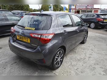 Used Toyota Yaris 2018 for sale - 75663027: Photo