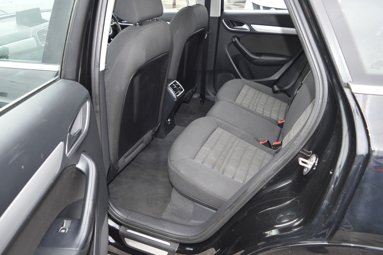 Used Audi Q3 2016 for sale - 76300567: Photo 10