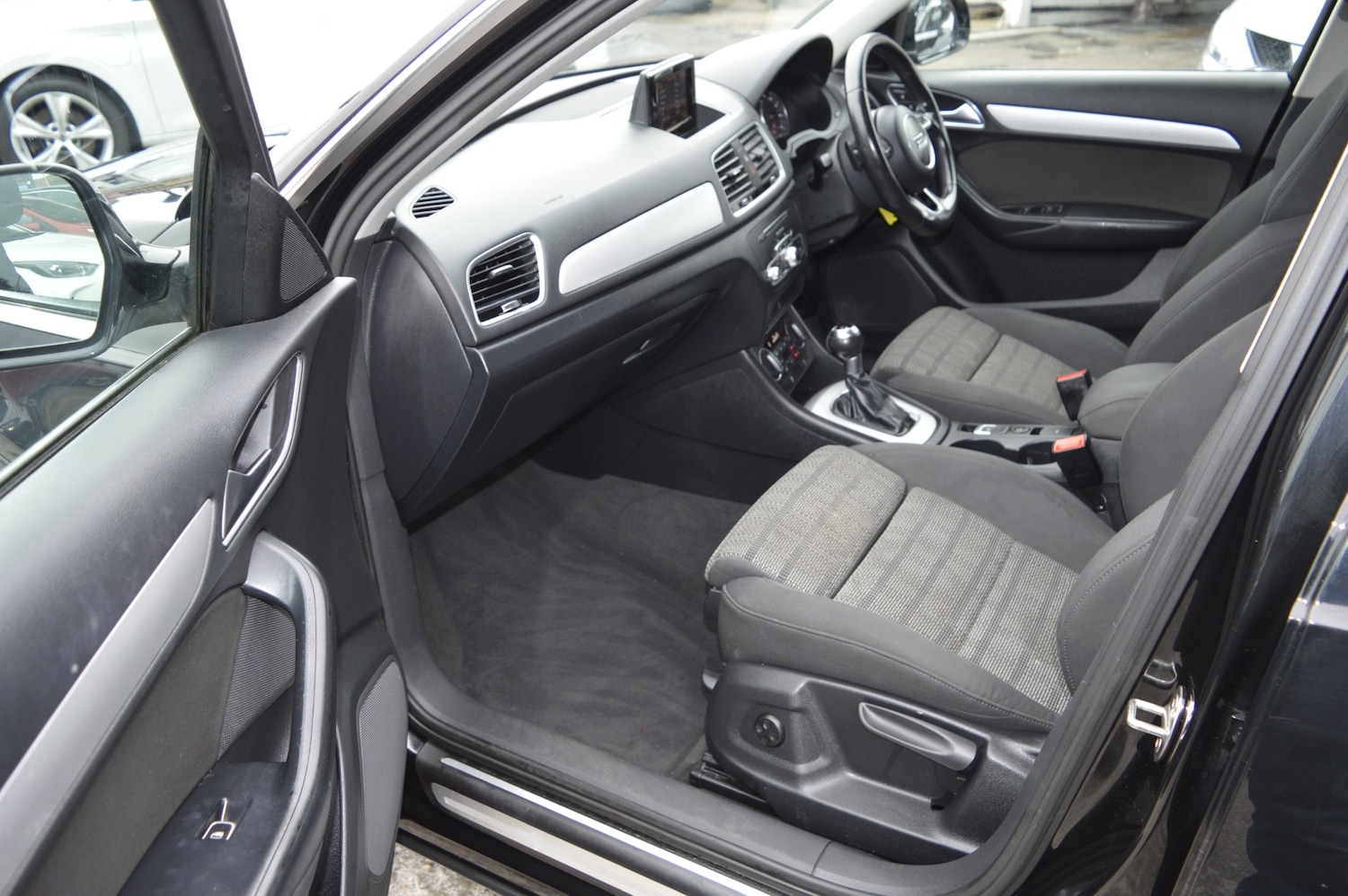 Used Audi Q3 2016 for sale - 76300567: Photo 11