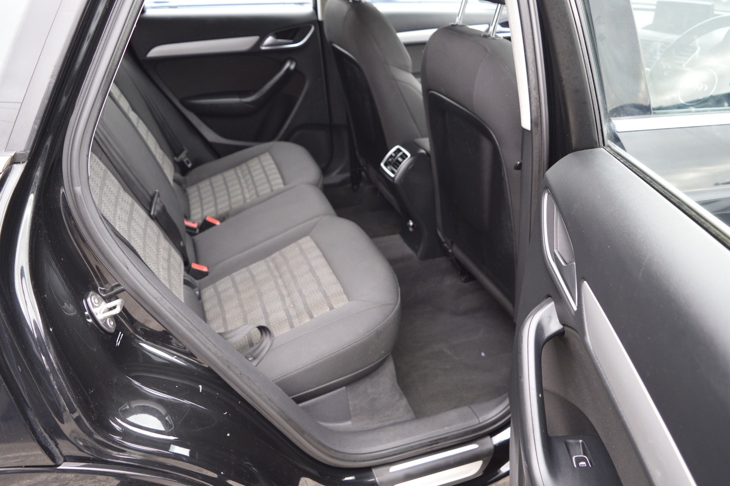 Used Audi Q3 2016 for sale - 76300567: Photo 12