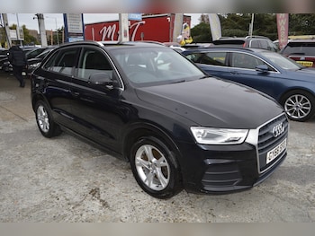 Audi - Q3