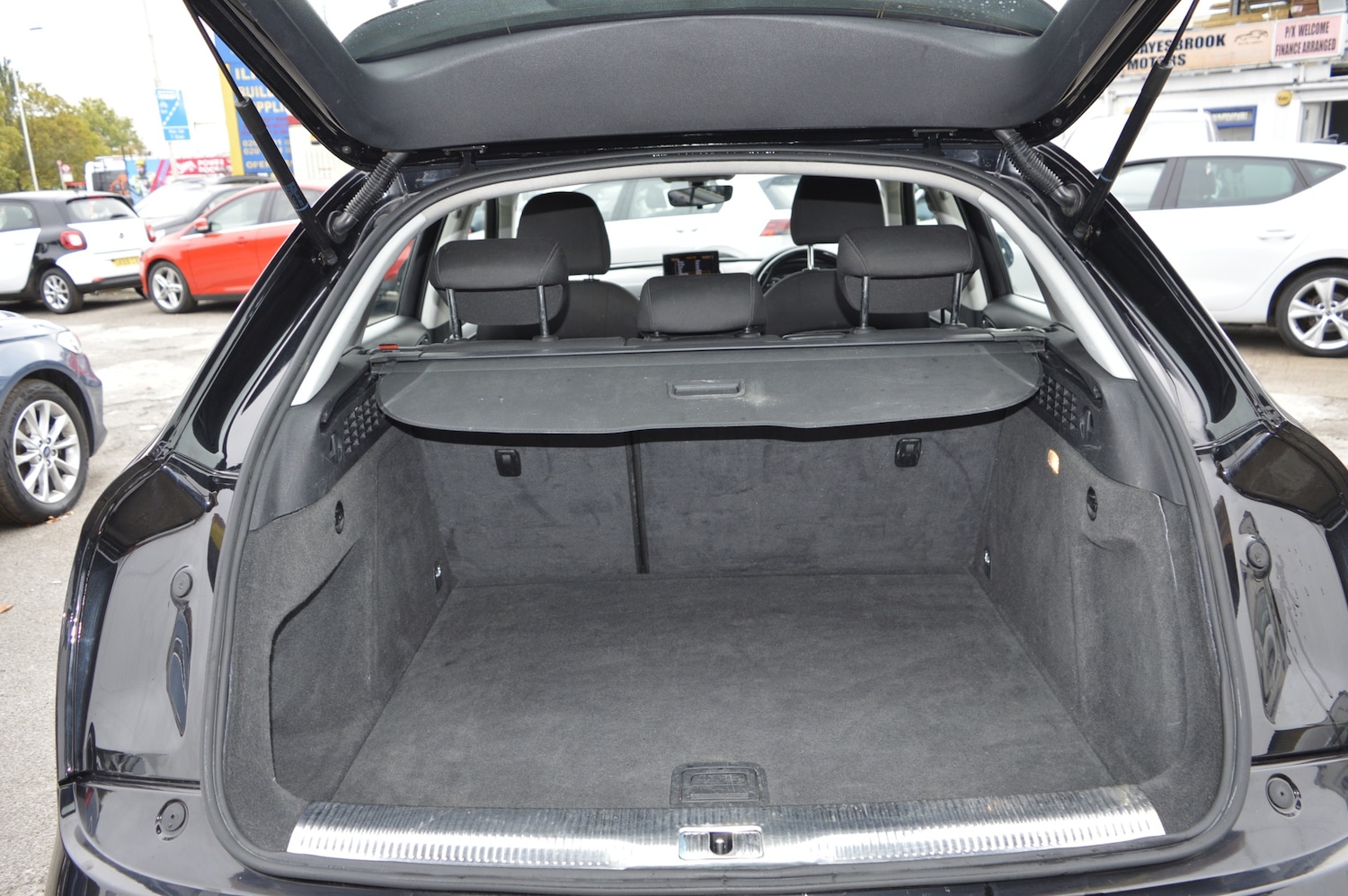 Used Audi Q3 2016 for sale - 76300567: Photo 9
