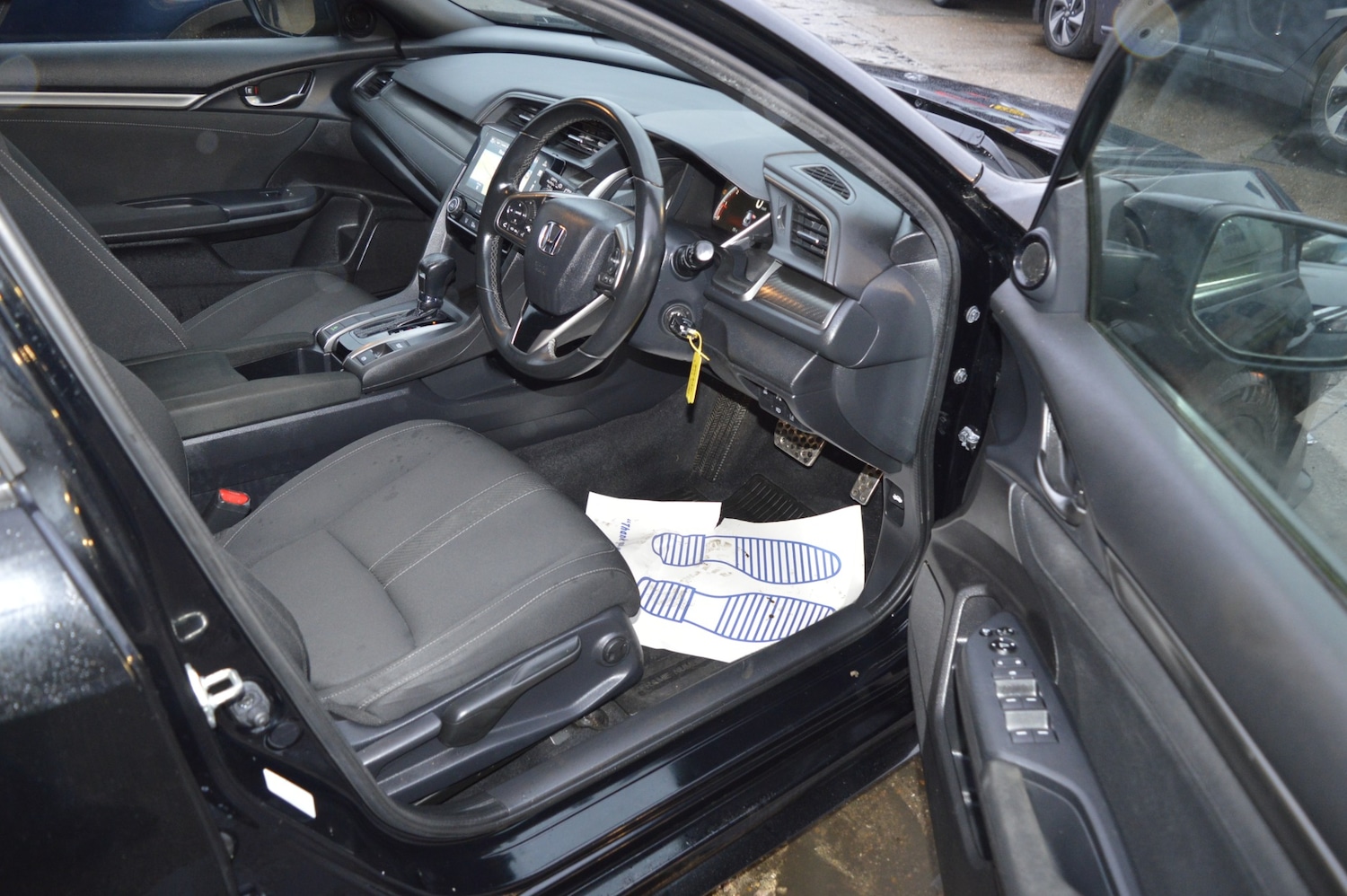 Used Honda Civic 2018 for sale - 76749822: Photo 14