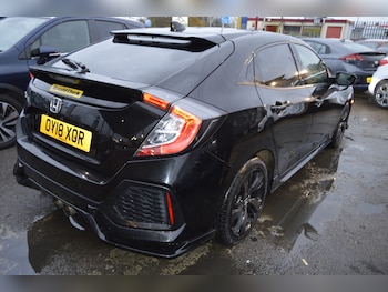 Used Honda Civic 2018 for sale - 76749822: Photo