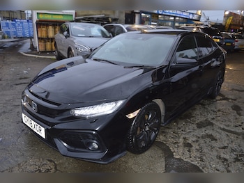 Used Honda Civic 2018 for sale - 76749822: Photo