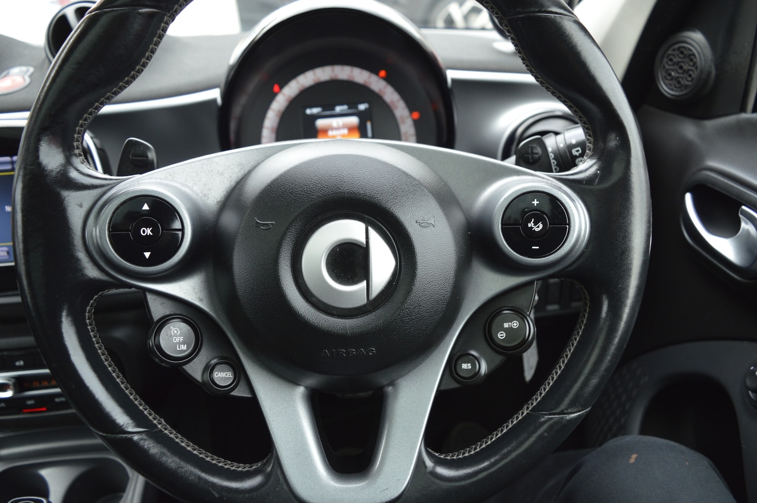 Used smart forfour 2017 for sale - 78108076: Photo 16