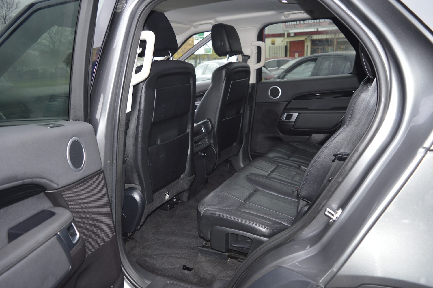 Used Land Rover Discovery 2018 for sale - 76736801: Photo 12