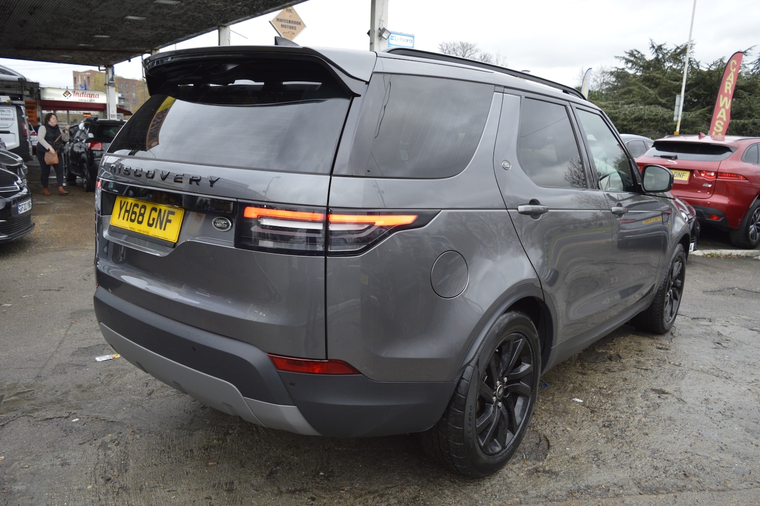 Used Land Rover Discovery 2018 for sale - 76736801: Photo 2