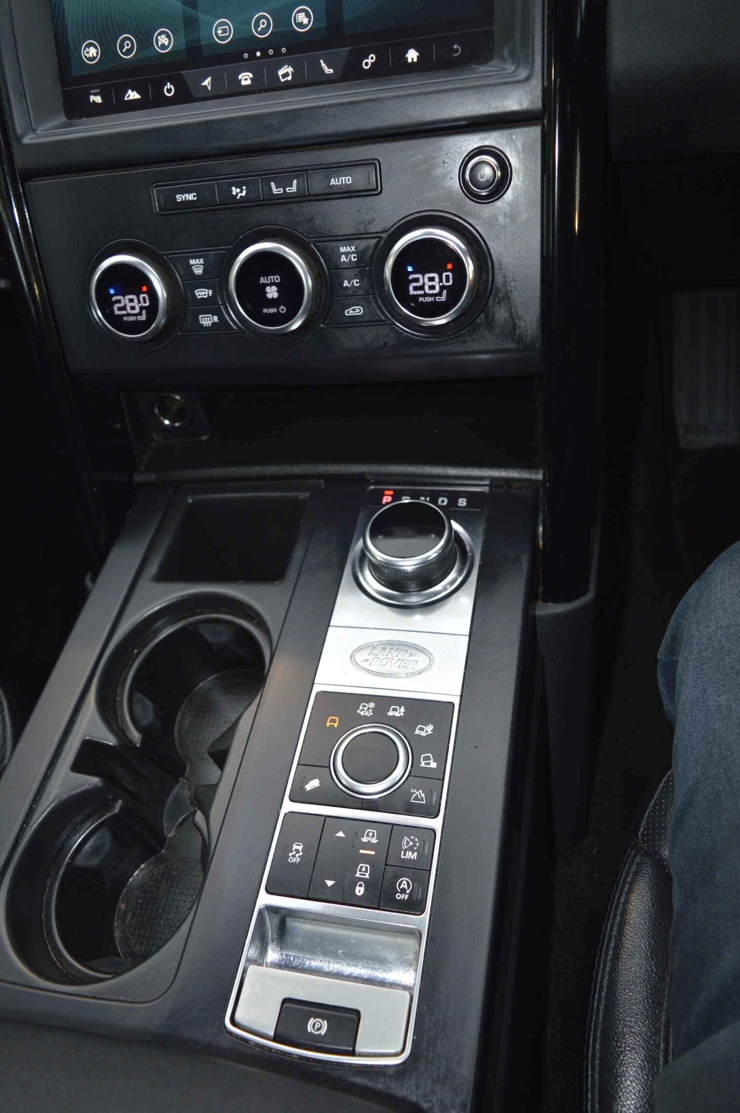 Used Land Rover Discovery 2018 for sale - 76736801: Photo 23