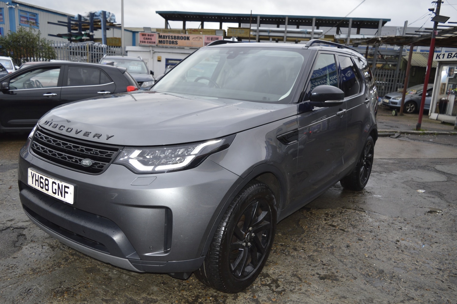 Used Land Rover Discovery 2018 for sale - 76736801: Photo 3