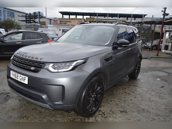 Used Land Rover Discovery 2018 for sale - 76736801: Photo