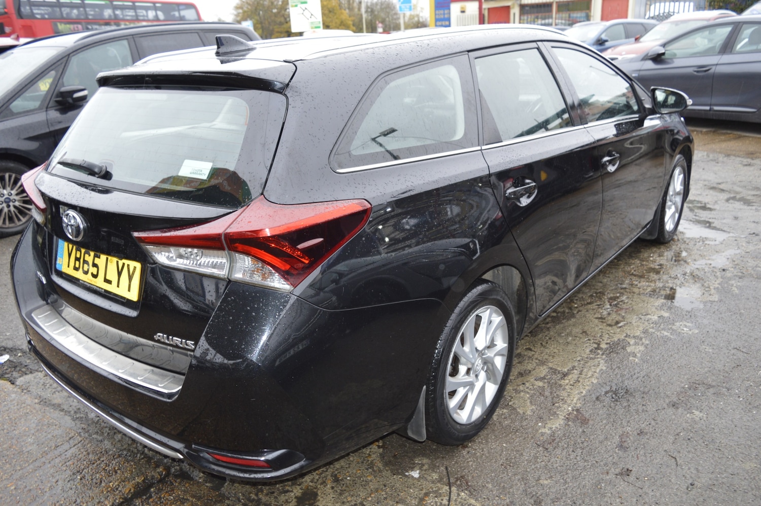 Used Toyota Auris 2015 for sale - 76748977: Photo 2