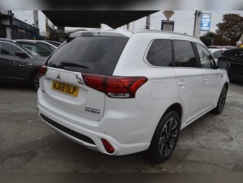Used Mitsubishi Outlander 2018 for sale - 76309758: Photo 2