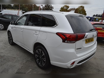 Used Mitsubishi Outlander 2018 for sale - 76309758: Photo 4