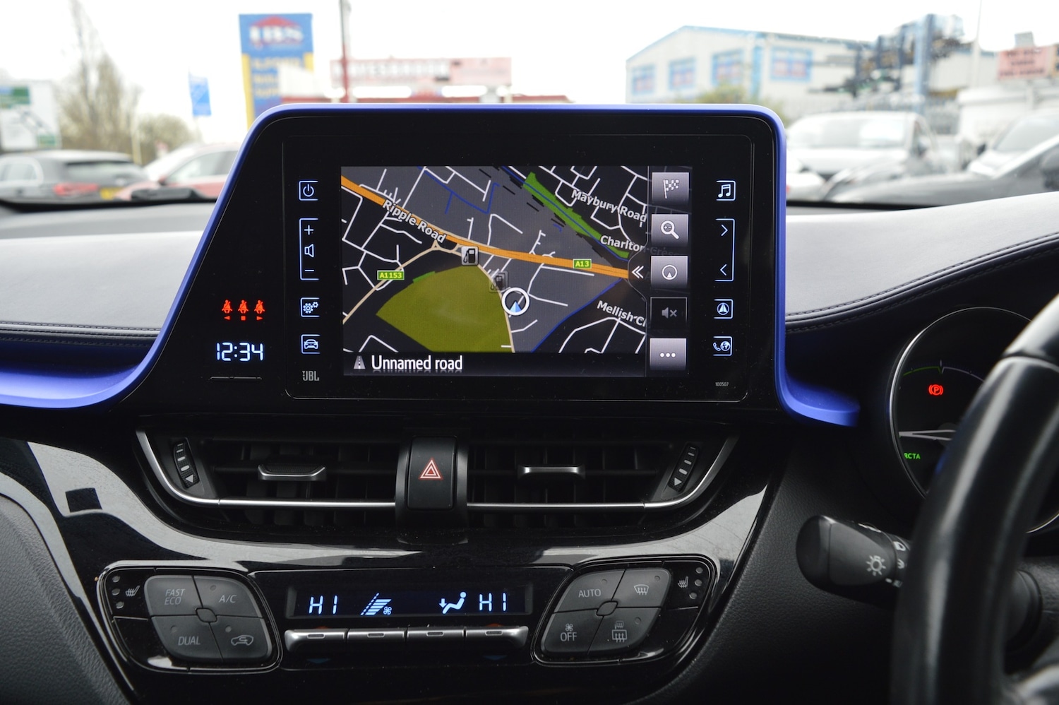 Used Toyota C-HR 2018 for sale - 76879609: Photo 17