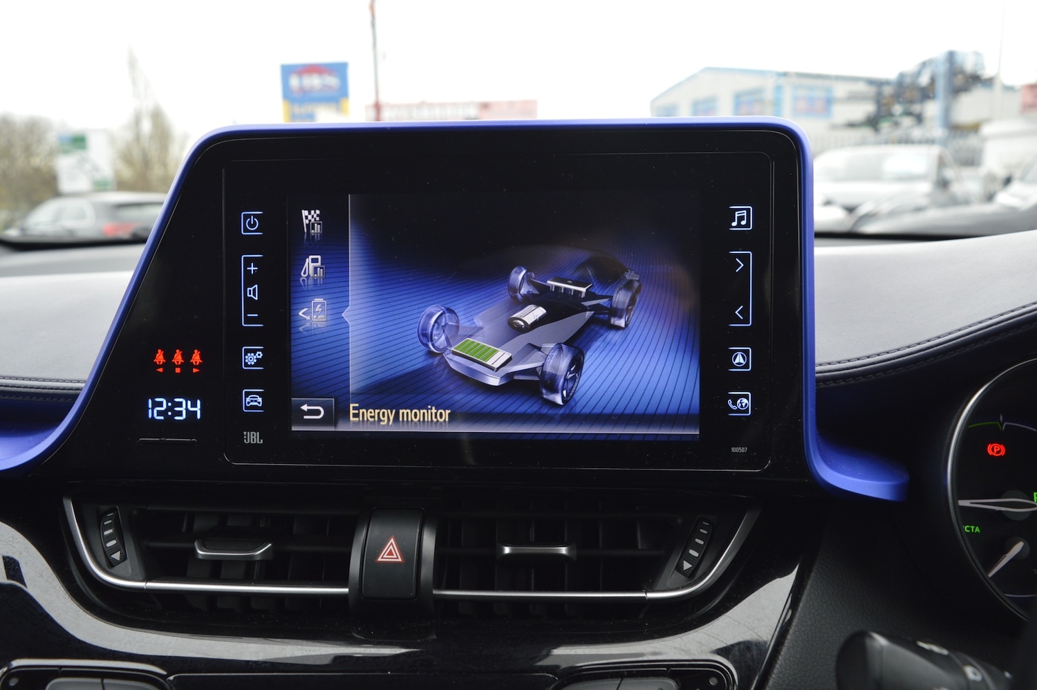 Used Toyota C-HR 2018 for sale - 76879609: Photo 18