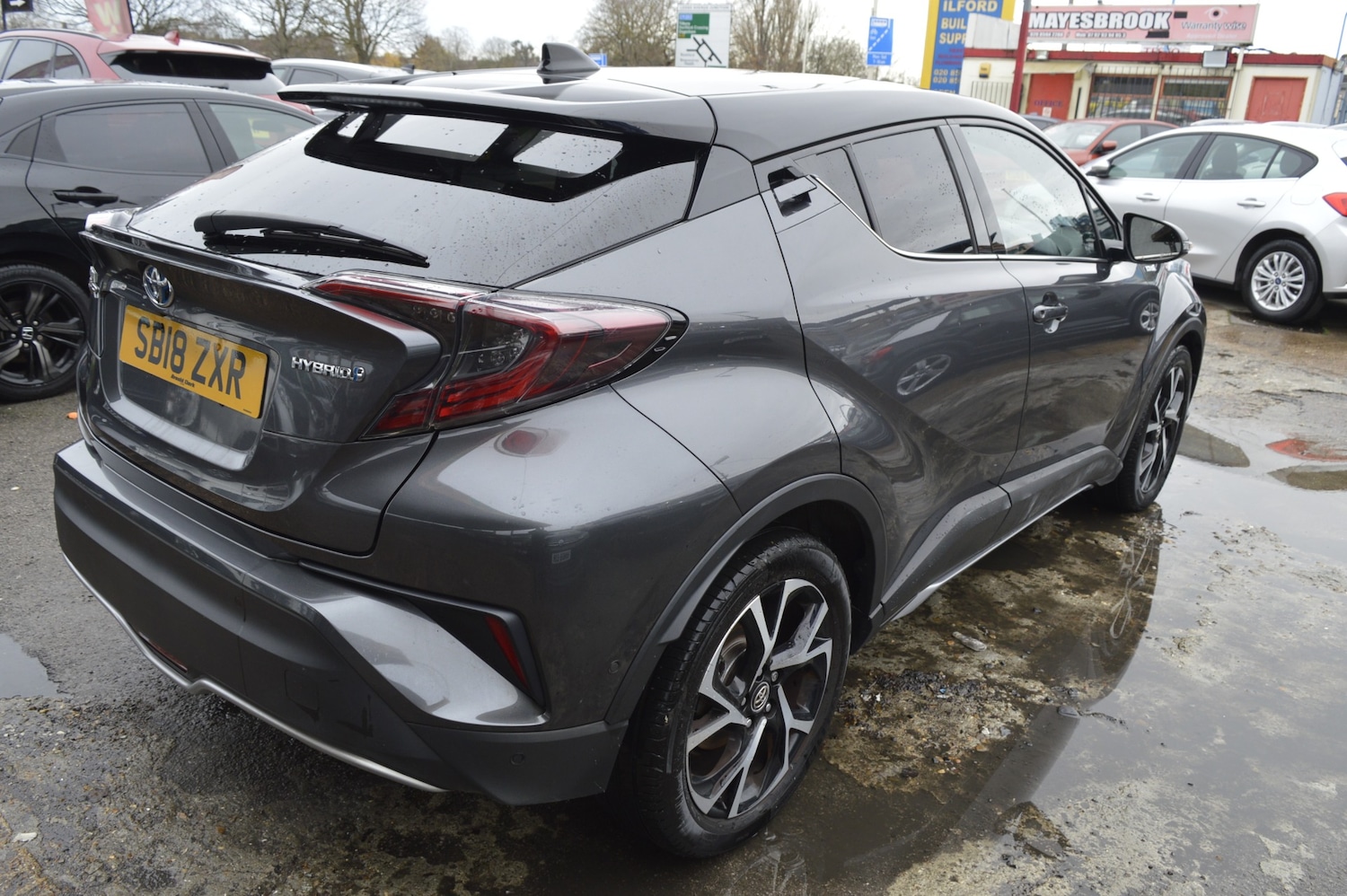 Used Toyota C-HR 2018 for sale - 76879609: Photo 2