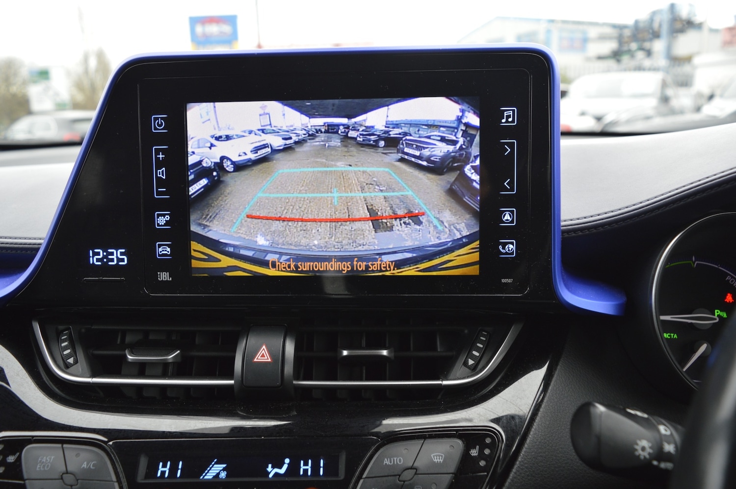 Used Toyota C-HR 2018 for sale - 76879609: Photo 21