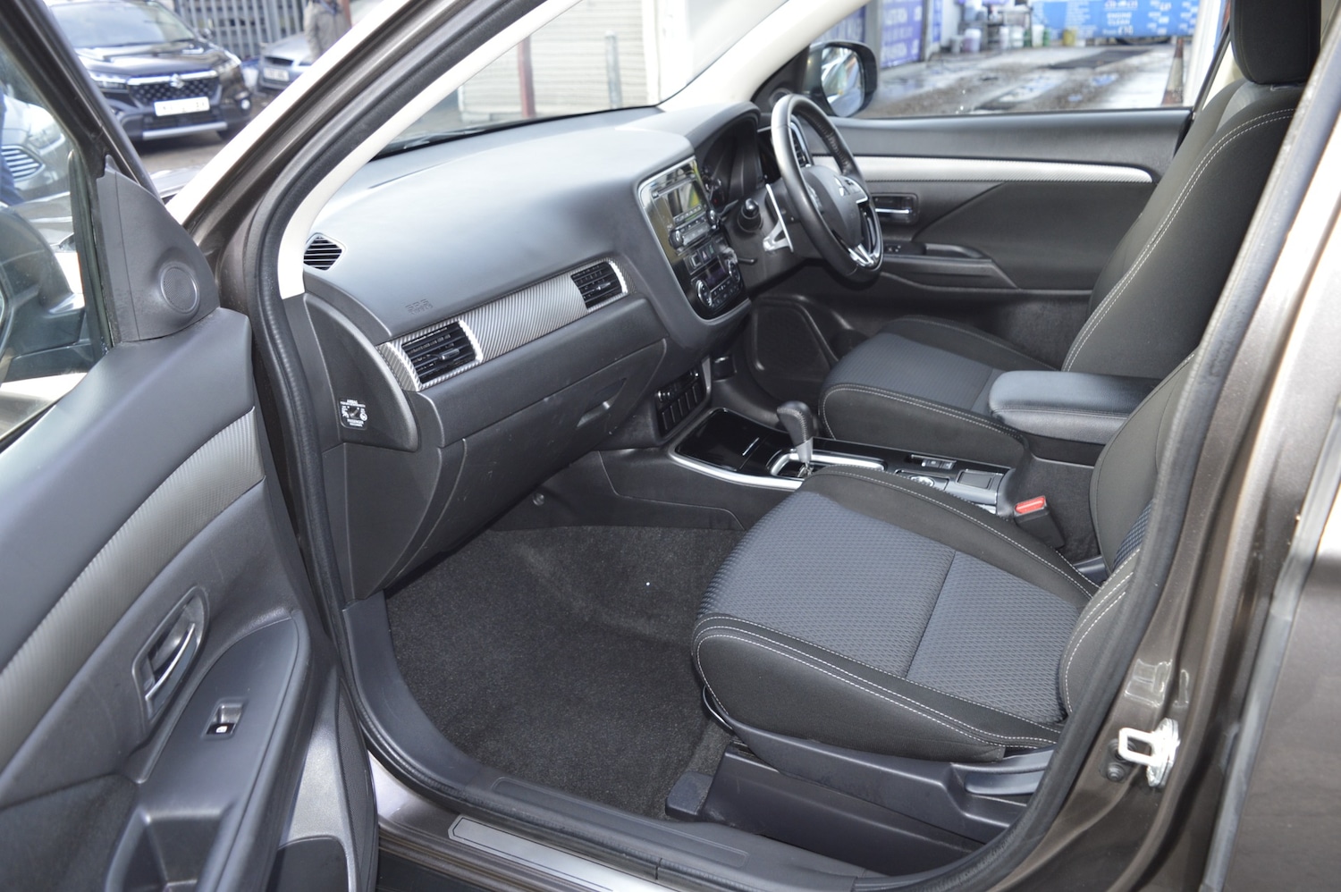 Used Mitsubishi Outlander 2018 for sale - 77629429: Photo 12