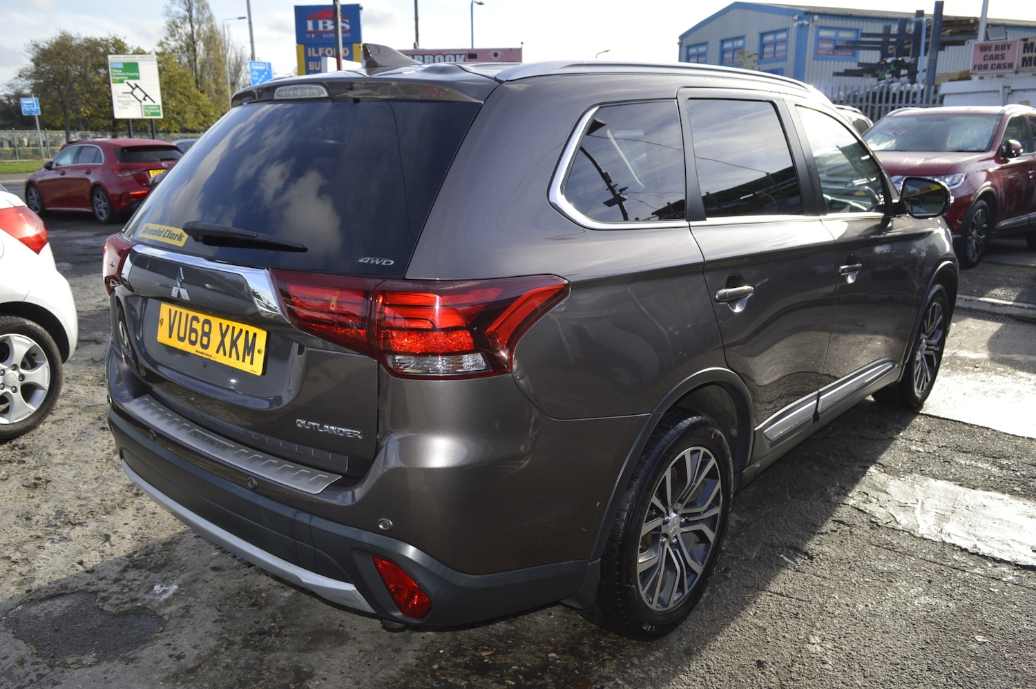 Used Mitsubishi Outlander 2018 for sale - 77629429: Photo 2