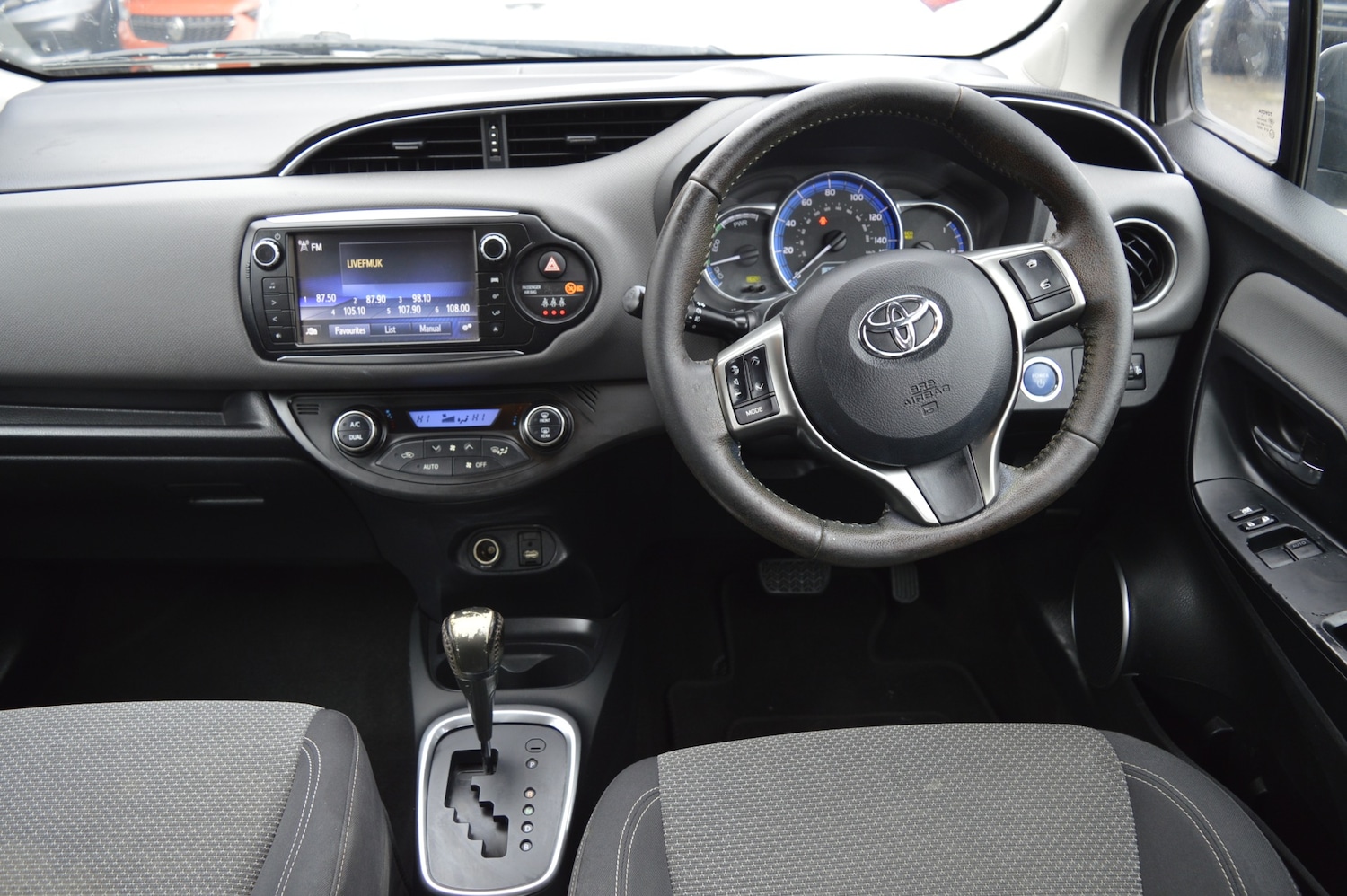 Used Toyota Yaris 2014 for sale - 77557024: Photo 13