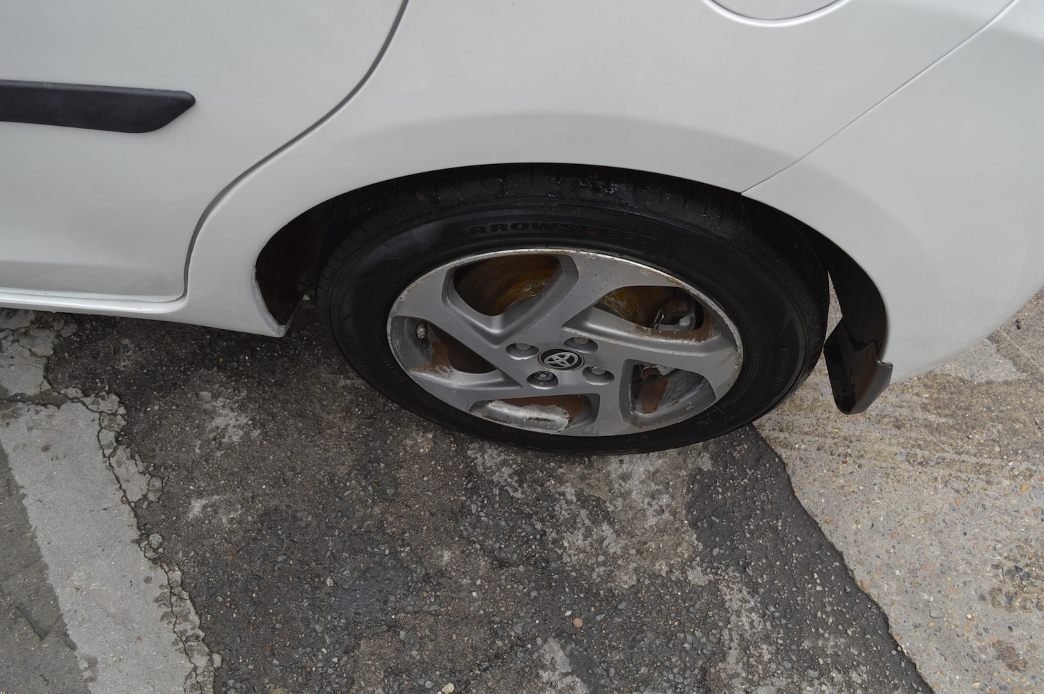 Used Toyota Yaris 2014 for sale - 77557024: Photo 24