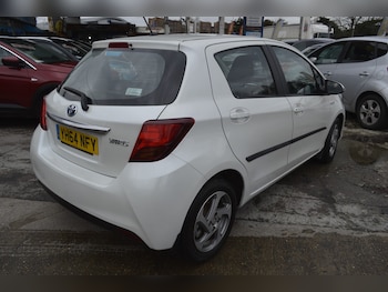 Used Toyota Yaris 2014 for sale - 77557024: Photo