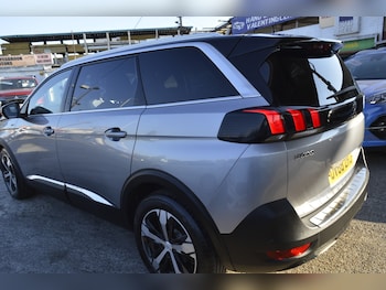 Used Peugeot 5008 2019 for sale - 79125235: Photo