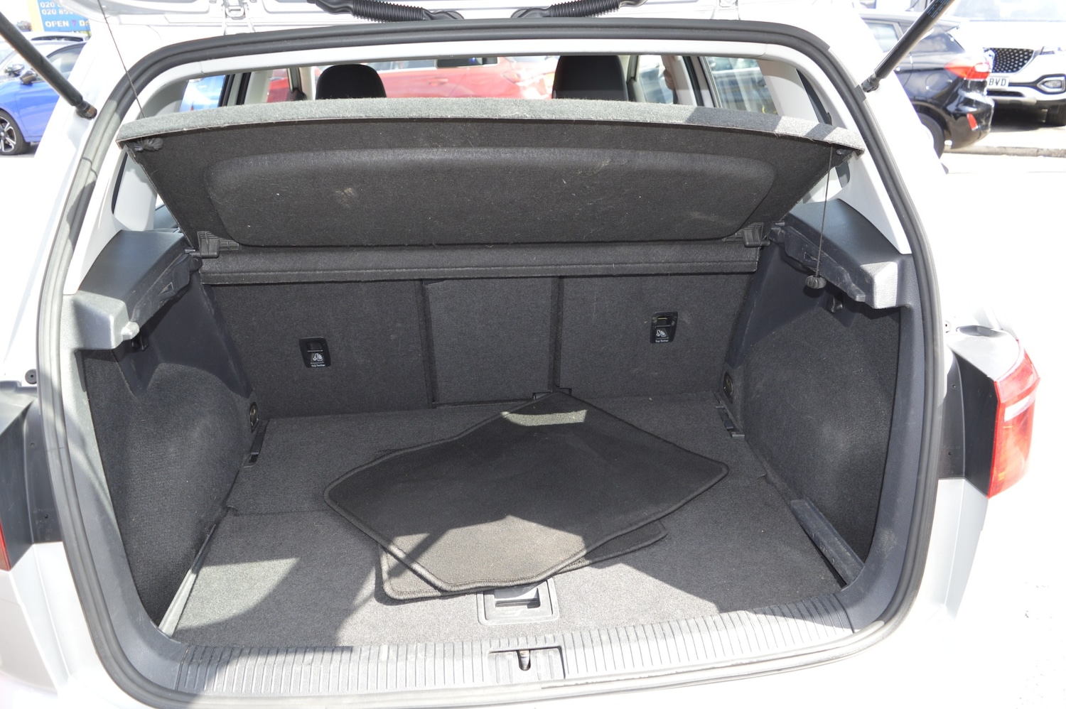 Used Volkswagen Golf SV 2014 for sale - 78026220: Photo 9