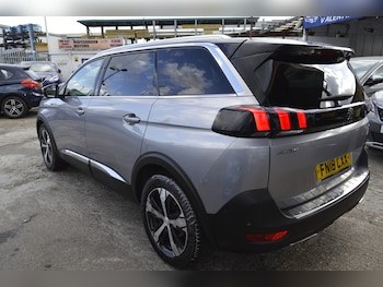 Used Peugeot 5008 2018 for sale - 78213155: Photo