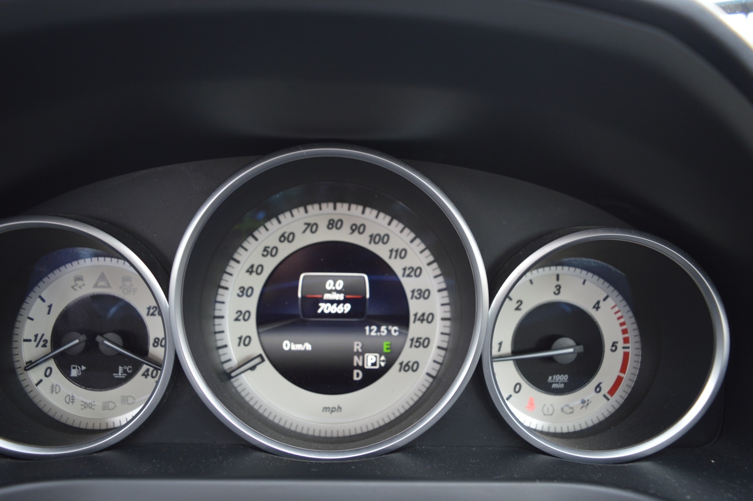 Used Mercedes-Benz E Class 2015 for sale - 76922538: Photo 16