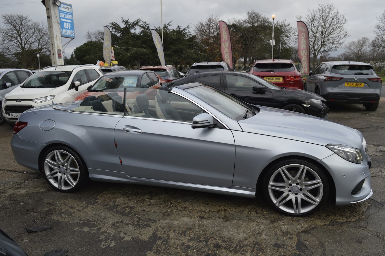 Used Mercedes-Benz E Class 2015 for sale - 76922538: Photo 5