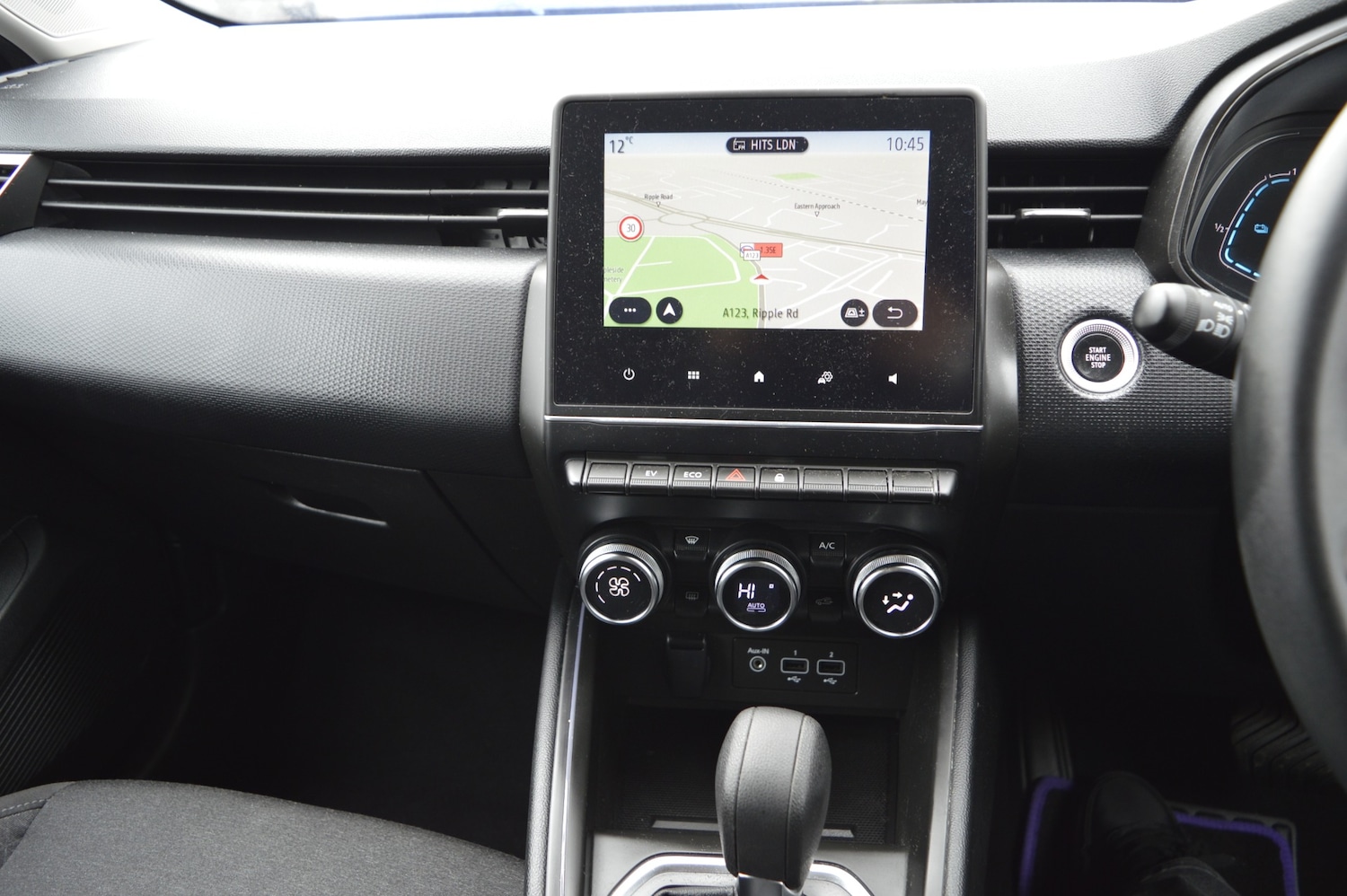 Used Renault Clio 2023 for sale - 76724125: Photo 17