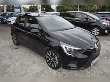 Used Renault Clio 2023 for sale - 76724125: Photo