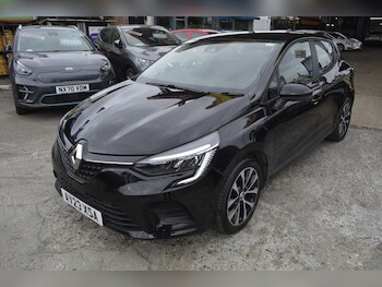 Used Renault Clio 2023 for sale - 76724125: Photo