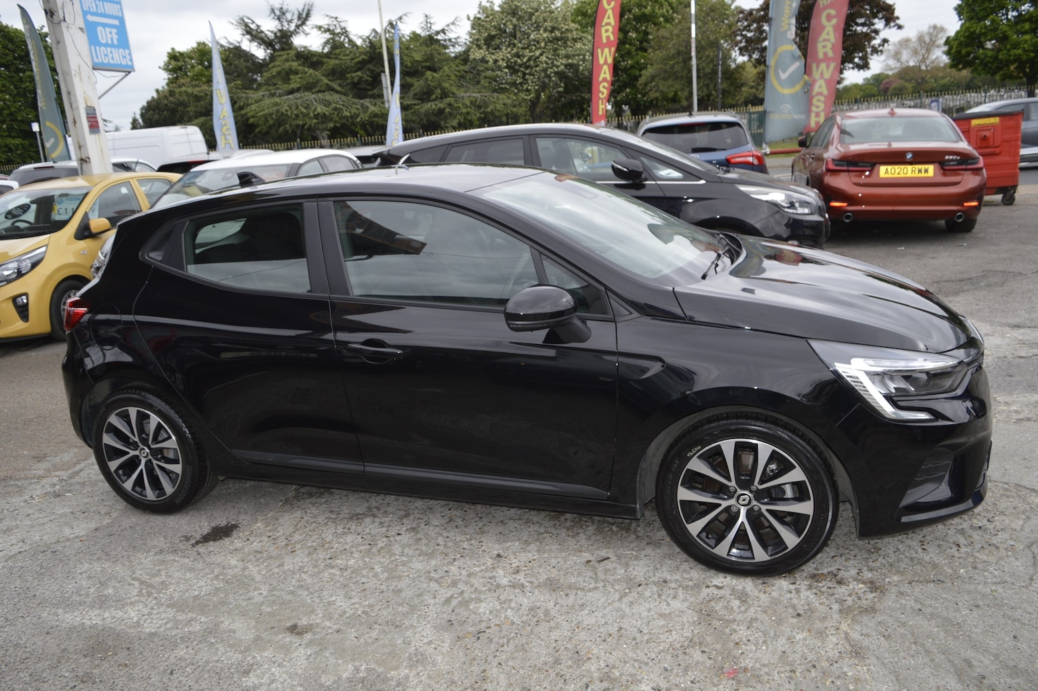 Used Renault Clio 2023 for sale - 76724125: Photo 6