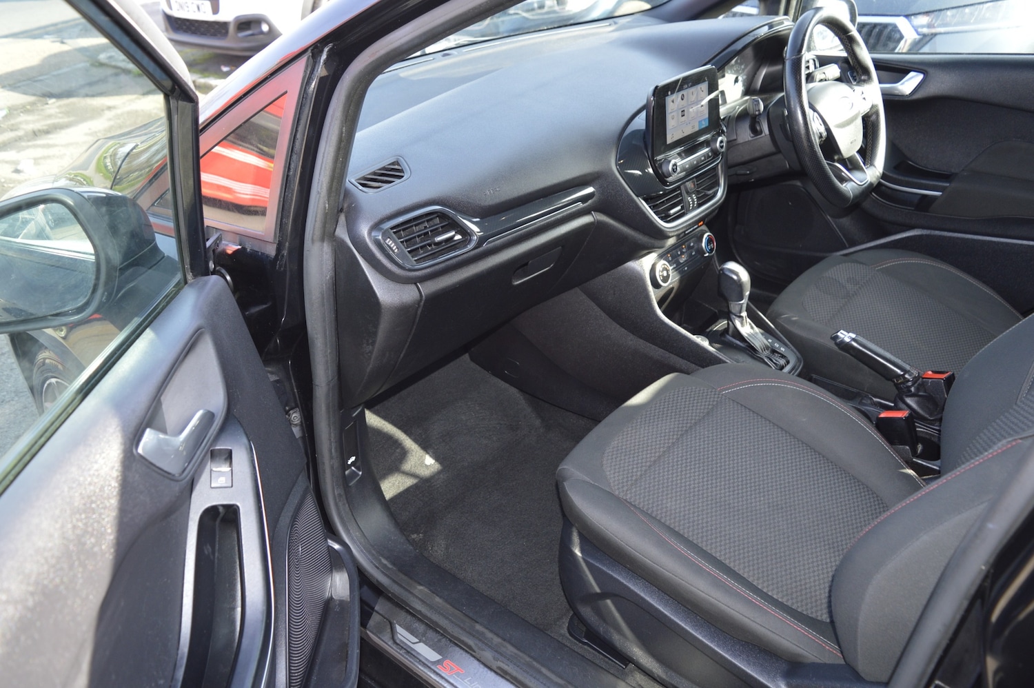 Used Ford Fiesta 2017 for sale - 77774836: Photo 11