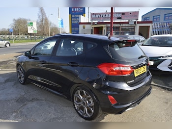 Used Ford Fiesta 2017 for sale - 77774836: Photo