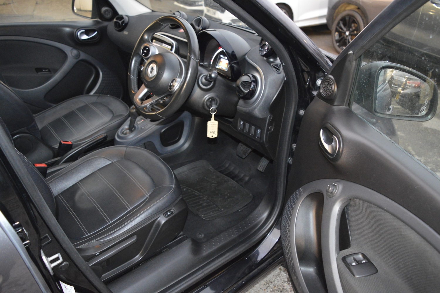 Used smart forfour 2017 for sale - 77918172: Photo 14