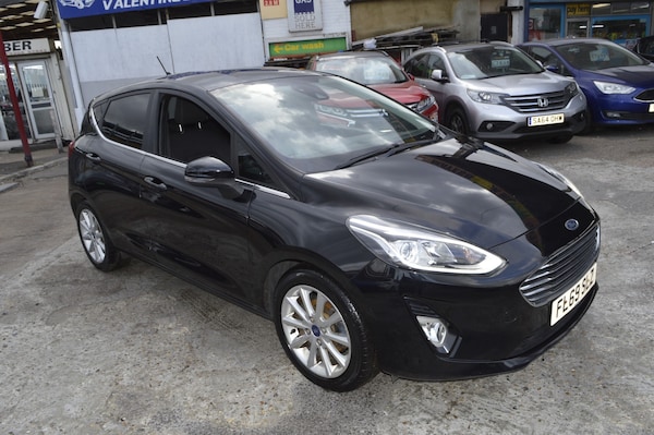 Used Ford Fiesta 2019 for sale - 75711511: Photo 1