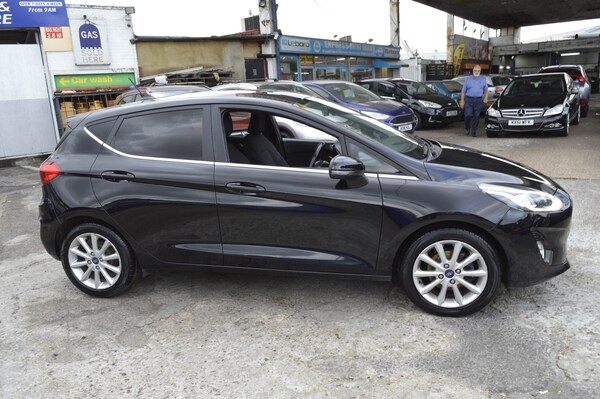 Used Ford Fiesta 2019 for sale - 75711511: Photo 6