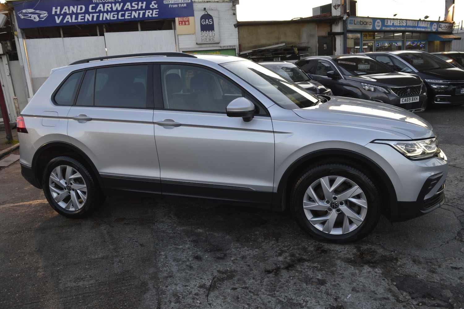 Used Volkswagen Tiguan 2022 for sale - 77989860: Photo 6