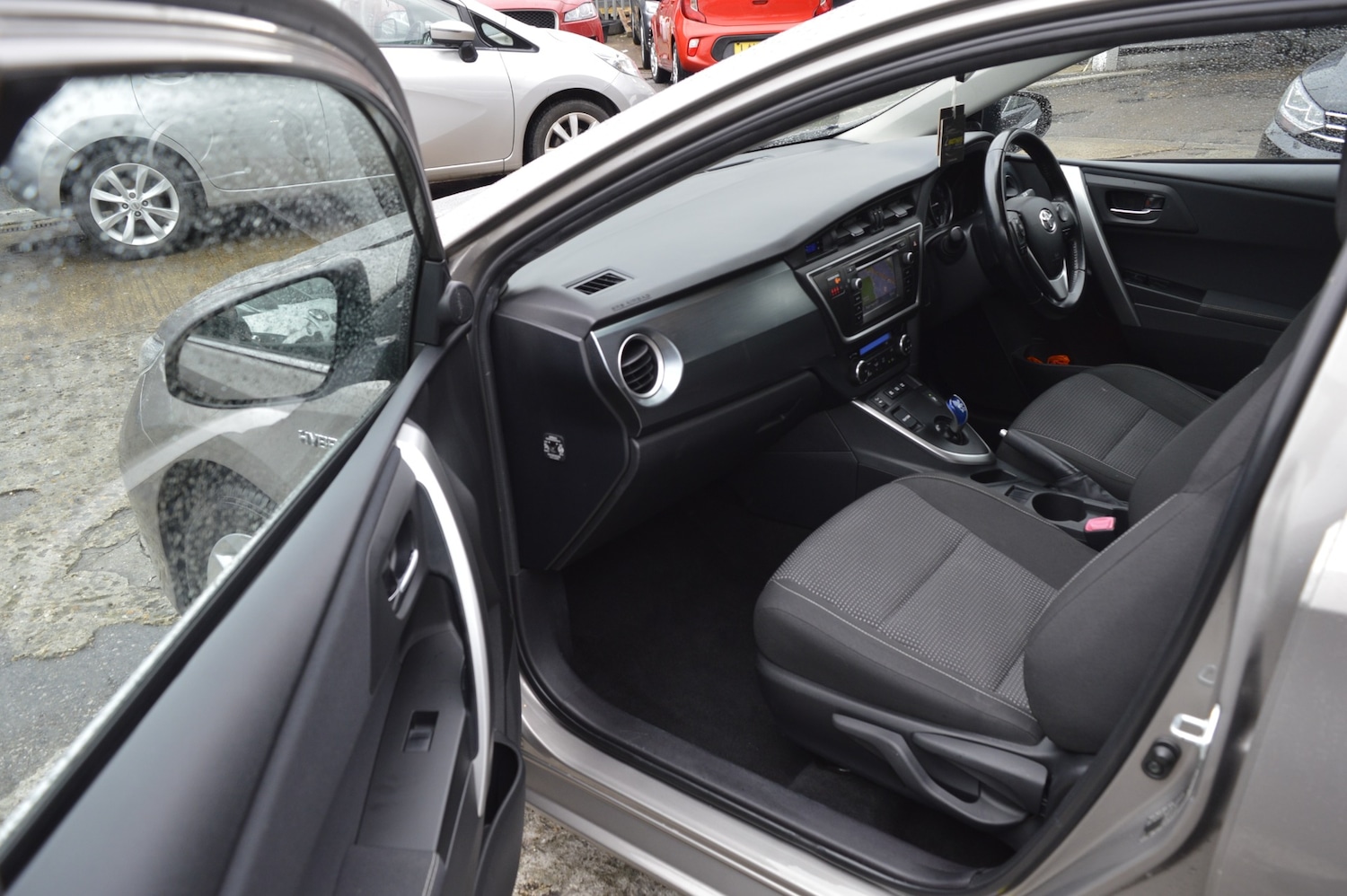 Used Toyota Auris 2014 for sale - 76492207: Photo 11