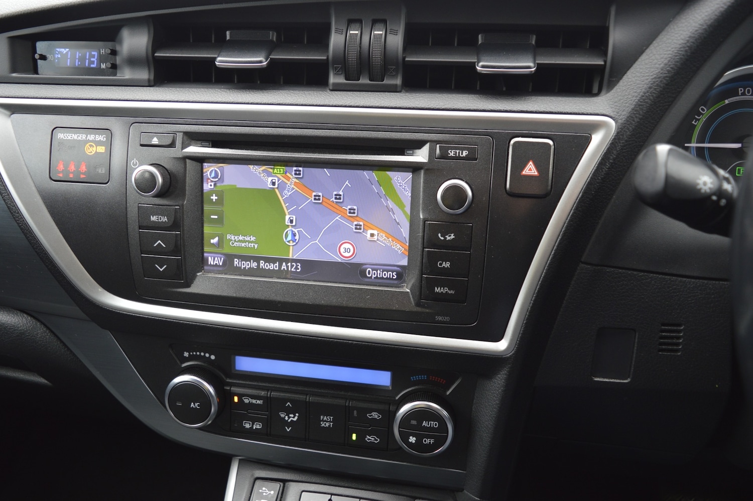 Used Toyota Auris 2014 for sale - 76492207: Photo 17